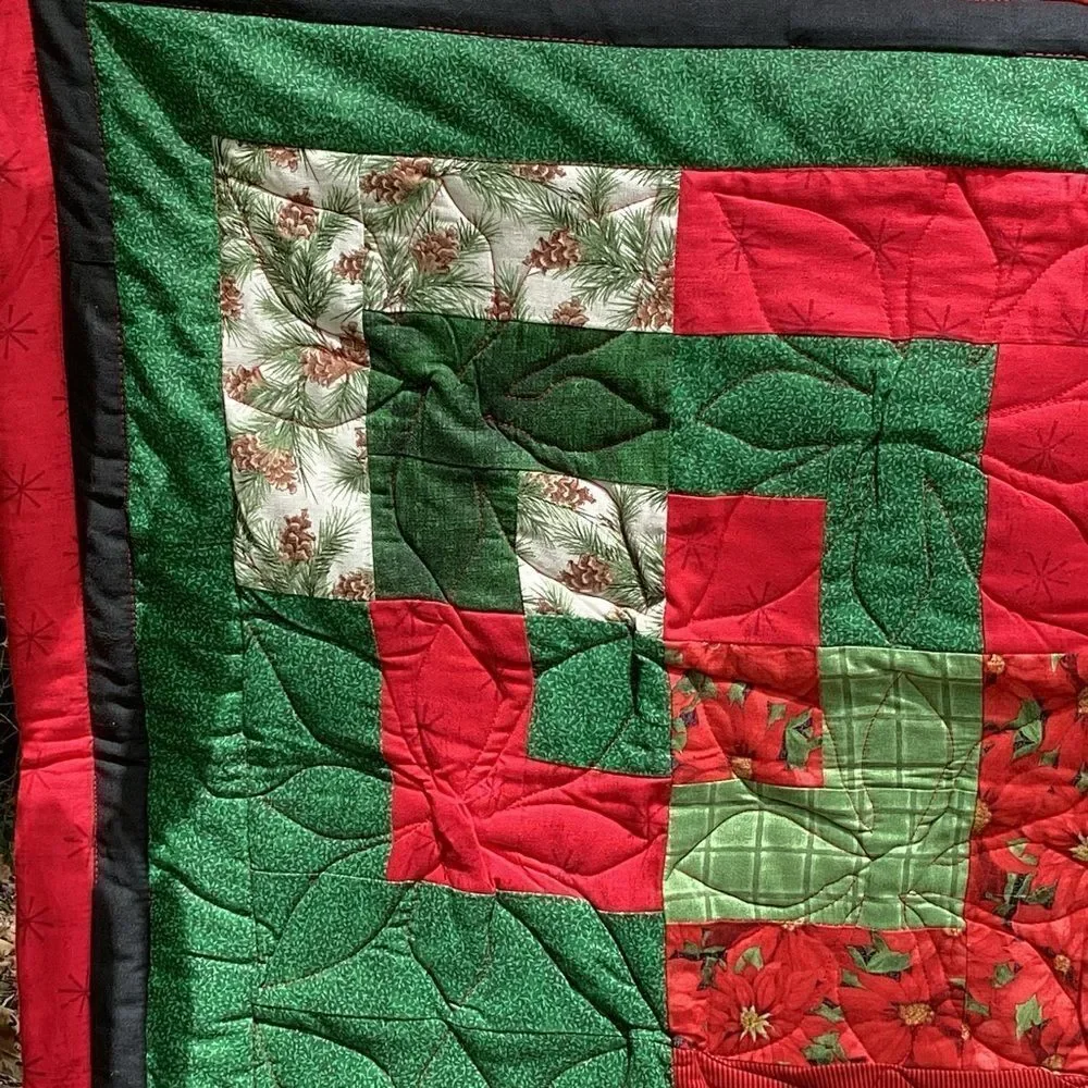 NWT. Hand Crafted Country Down Home Christmas Mix Quilt
